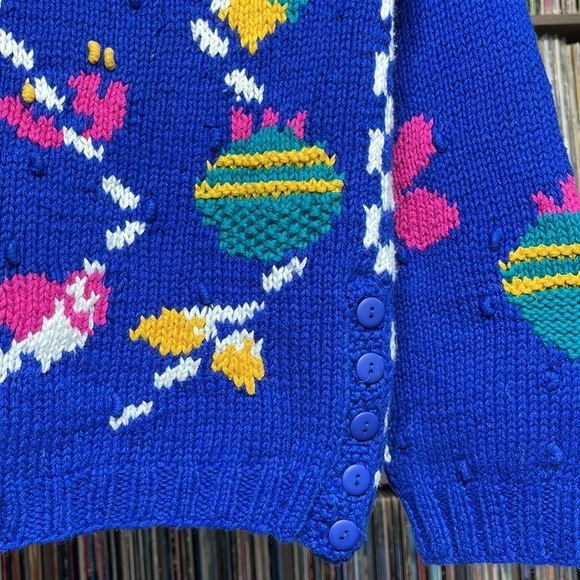 1980s Jennifer Reed Petite Hand Knitted Popcorn Sweater in Bright Florals Size M - Picture 4 of 6
